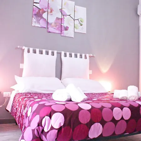 Like Family House-3
